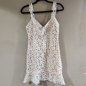 Haute Rogue White Tan Embroidered Mini Dress Sz Medium Floral